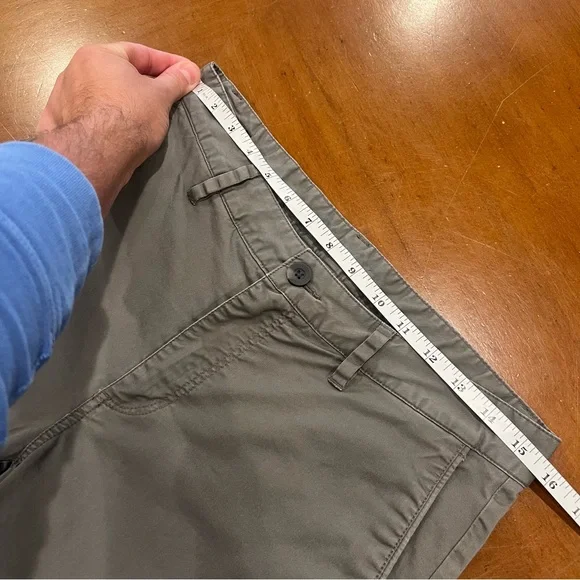 Vuori Men’s Collins Chino Pant Gray 30 Tailored Stretch Twill Sueded Cotton